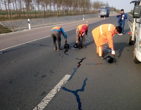 道路灌縫膠廠家供應價格